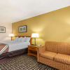 Отель Quality Inn Fayetteville near Historic Downtown Square, фото 4