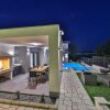 Отель Nice Home in Seget Donji With 3 Bedrooms, Wifi and Outdoor Swimming Pool в Сегете Доньи