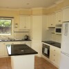 Отель Logans Beach House and Apartments, фото 3