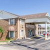 Отель Econo Lodge Inn & Suites Lake Of The Ozarks, фото 1