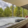 Отель Family Mountain Home, Sleeps Up To 12, Private Hot Tub! 4 Bedroom Home by RedAwning, фото 25