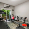 Отель Greenbelt Sanctuary - Hot Tub & Gym, фото 13