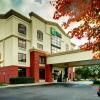 Отель Holiday Inn Express Richmond Airport, an IHG Hotel, фото 1