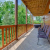 Отель Splash of Moonshine - Two Bedroom Cabin, фото 4