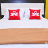 Отель Zen Rooms Anjani Galaxy Mall Syariah - Hostel, фото 8