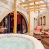 Отель Jacuzzi & Secret Garden in David's Village by FeelHome, фото 11