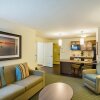 Отель Candlewood Suites Pensacola - University Area, an IHG Hotel, фото 21