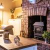 Отель The Cottage in Chester, Sleeps 6 with FREE Parking, фото 7