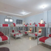 Отель RedDoorz Hostel near Braga Citywalk, фото 6
