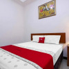 Отель RedDoorz near ITC Kuningan, фото 3