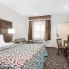 Отель Days Inn & Suites by Wyndham Madisonville, фото 10