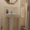 Отель Lovely 3-bed House in Luton, фото 24