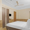 Отель OYO Flagship 85603 Kphb Metro Station, фото 7