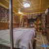 Отель Fenghuang Lanqiju River View Stilt House B&B, фото 18