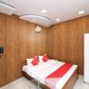 Отель OYO Flagship 27998 Golden Inn, фото 3