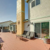 Отель Vallejo Home w/ Spacious Deck, Hot Tub & Views, фото 1