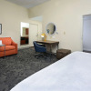 Отель Hampton Inn & Suites Clinton - I-26, фото 7