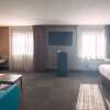 Отель Quality Inn & Suites, фото 2