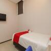 Отель RedDoorz Plus near Senayan City, фото 2