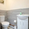 Отель Homely Spaces Apt A, Large Studio W/king, 2guests, фото 9
