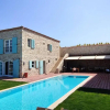 Отель Magnificent Stone House Villa 14 beds 7 en-suite rooms Çeşme (450 m2 6500 land), фото 1