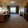 Отель Days Inn and Suites Albany в Колони