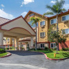 Отель Comfort Suites Near Six Flags Magic Mountain, фото 28