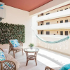 Отель WOW Beach Flat, 200m to SEA & 10 min to Downtown, фото 14