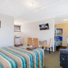 Отель Ocean Crest Motel, фото 2