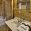 Отель Blackberry Lodge 402 - Four Bedroom Cabin, фото 21
