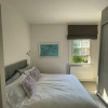 Отель Stylish & Bright 3BD Flat With Balcony - Fulham, фото 4