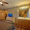 Отель Bear Creek - 2 Br Cabin, фото 2