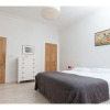 Отель Bright Corner 1BR Tenement Next to Meadows, фото 4