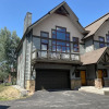 Отель Alpine Vista 6 4 Bedroom Townhouse by RedAwning, фото 15