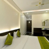 Отель Treebo Suresh Plaza, фото 7