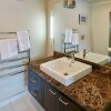 Отель Lakefront Villas, фото 4