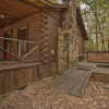 Отель Timber Brooke Cabin: Hot Tub & Central Location!, фото 13