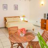 Отель Coco Rose Guest House Bed and Breakfast в St. Mary