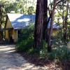 Отель Idyllic Retreat For 4 People in Beautiful Otway Ranges, Recharge & Refresh in Hot Tub, фото 7