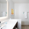 Отель Holiday Inn Express & Suites East Peoria - Riverfront, an IHG Hotel, фото 9
