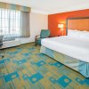 Отель La Quinta Inn & Suites by Wyndham Sherman, фото 19