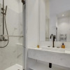 Отель Modern Apt 3bdr/3bath - Louvre Museum/Tuileries, фото 9