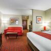 Отель Comfort Suites Locust Grove Atlanta South, фото 19