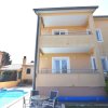 Отель Comfortable Apartment ina Quiet Location, With a Shared Swimming Pool, Near Pula, фото 3