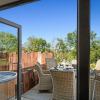 Отель Dewin Bach - Luxury Lodge, Hot Tub, Close to Beach, фото 20