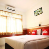 Отель ZEN Rooms Near Airport Wastukencana, фото 5