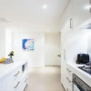 Отель Deluxe Apartment with City Central View, фото 9