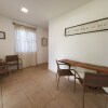 Отель Comfy apartment 8 minute walk from beach, фото 5