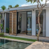 Отель Villa Vida Mira - Elegant 4BR Beachside Villa in Canggu, фото 39