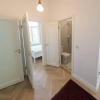 Отель Lovely 2-bedroom apartment with free parking, фото 2